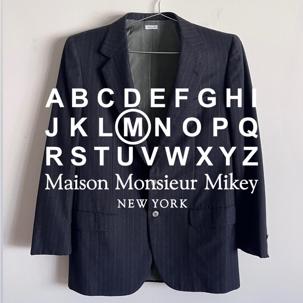 Brioni Pinstripe Wool Cashmere Blazer - 38